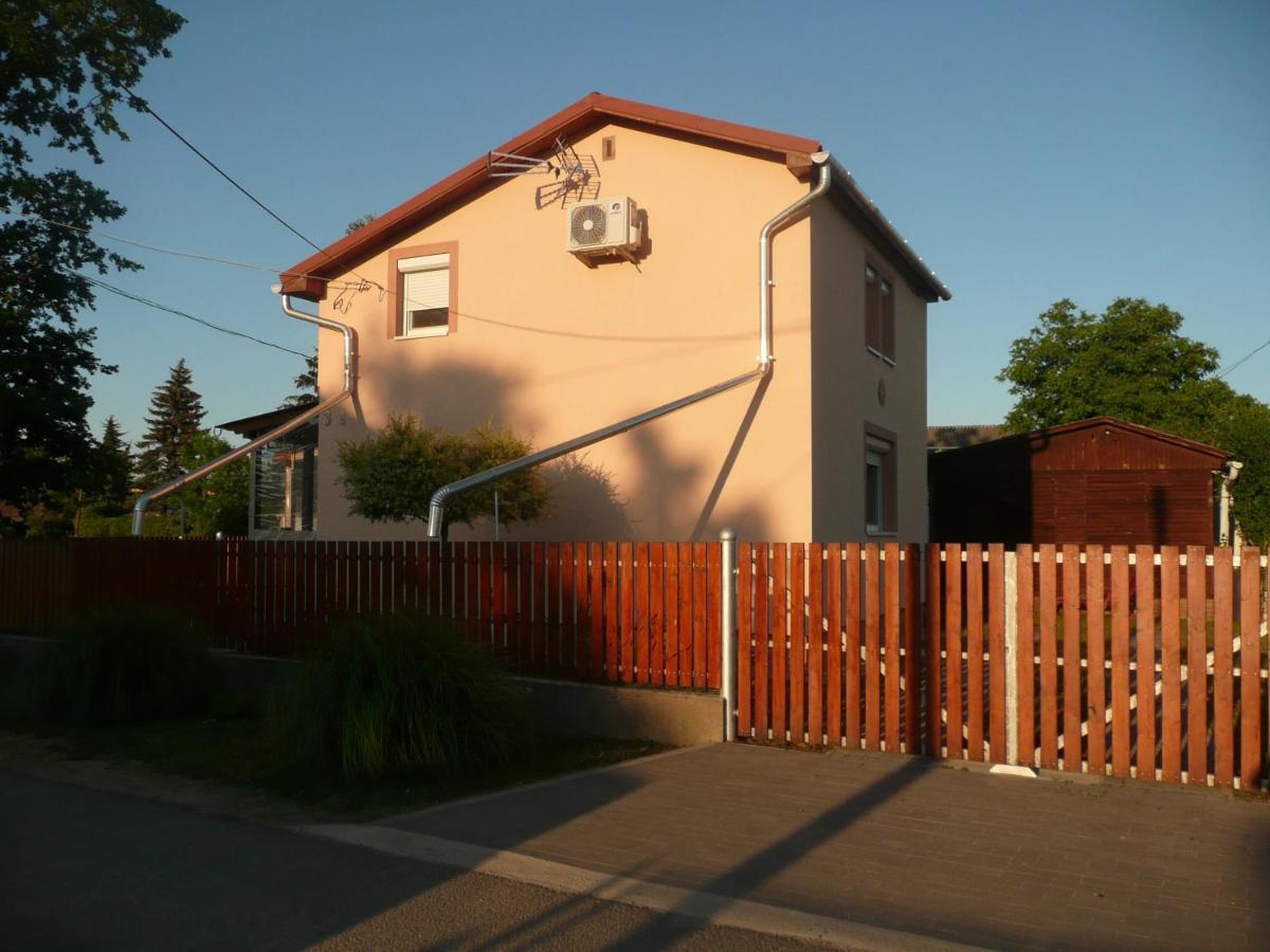 Levendula Vendeghaz Villa Hajdunanas Luaran gambar
